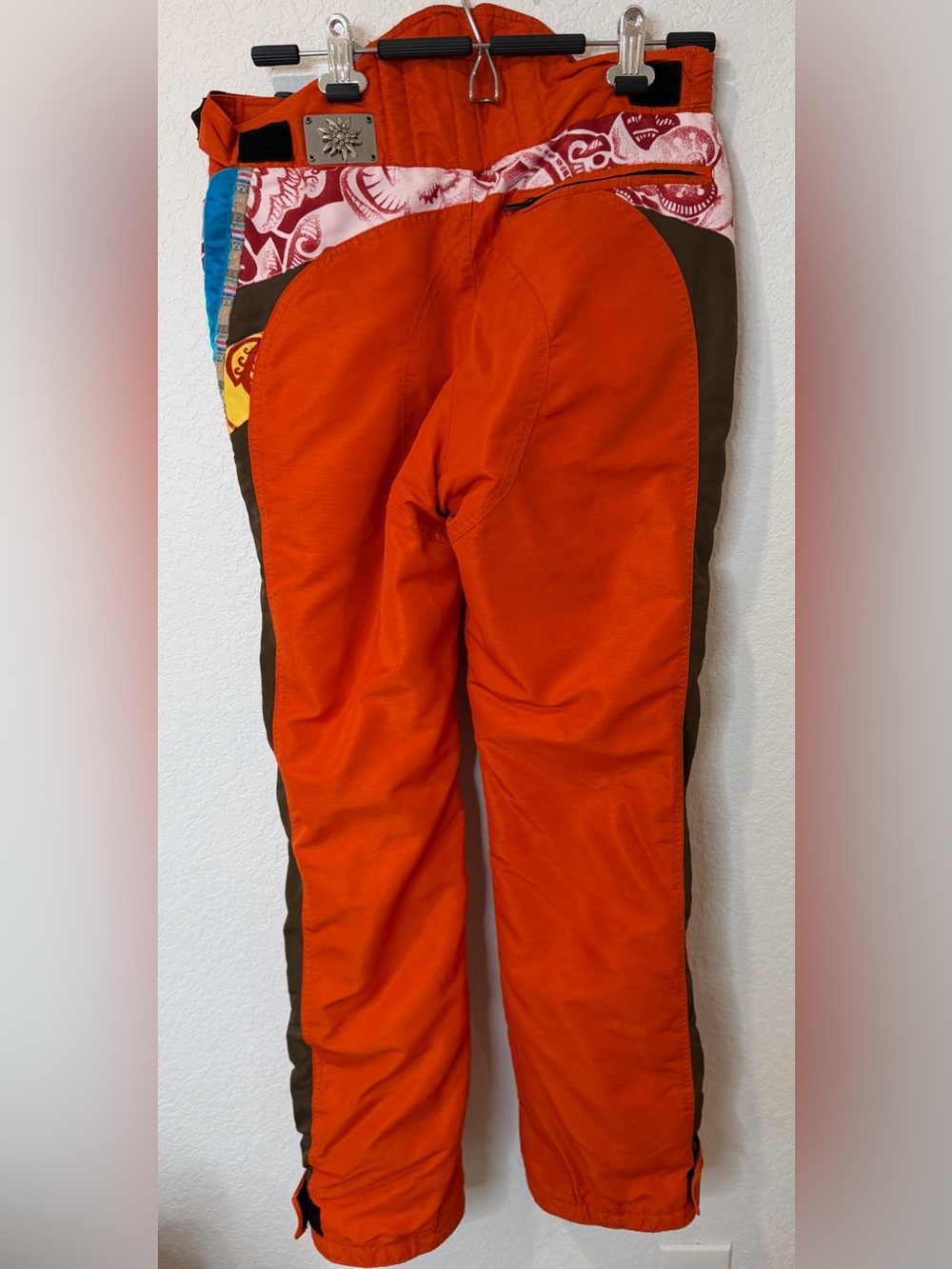 Hell Is For Heroes Defile Women's Ski Snow Pants Snowboard Winter Orange Sz 46